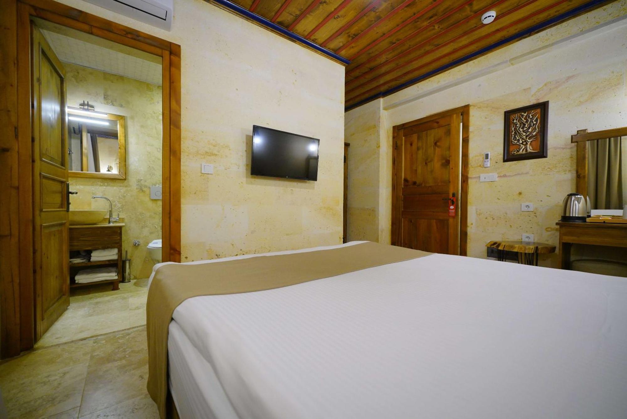 Enjoy Stone Hotel Goreme Bagian luar foto