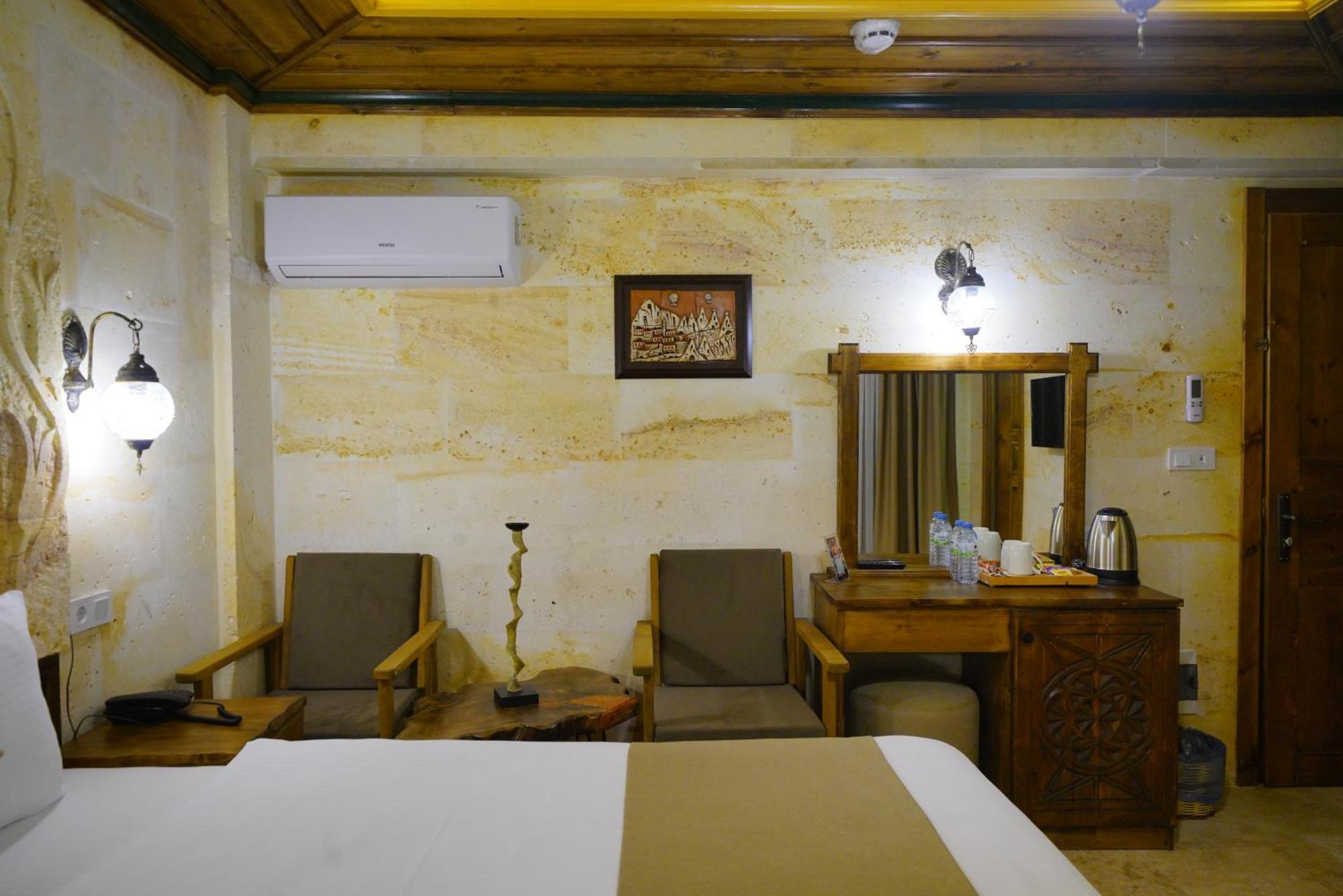 Enjoy Stone Hotel Goreme Bagian luar foto